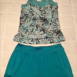 Tek Gear Active Workout Outfit, Size Medium, Gray/Green color